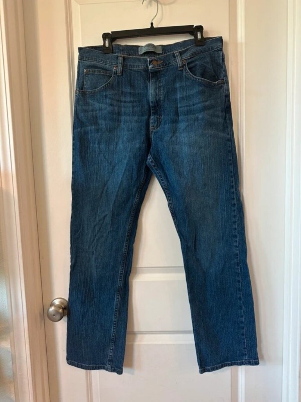 Wrangler Authentics Jeans Mens 34x31 Classic Fit Denim